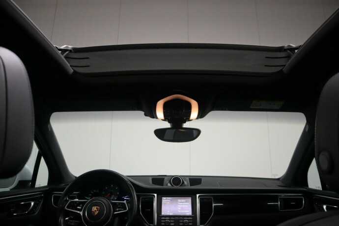 porsche-macan-diesel-2015-big-30