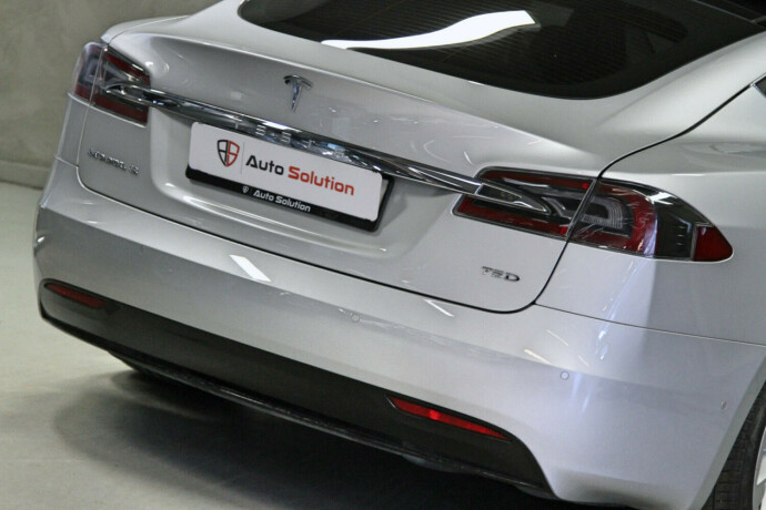 tesla-model-s-elektrisitet-2017-big-25
