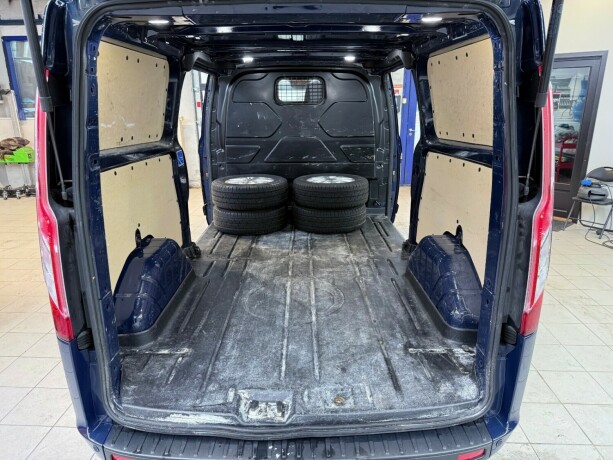 ford-transit-custom-diesel-2020-big-22
