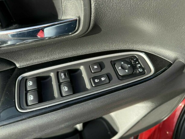mitsubishi-outlander-elektrisitetbensin-2016-big-25