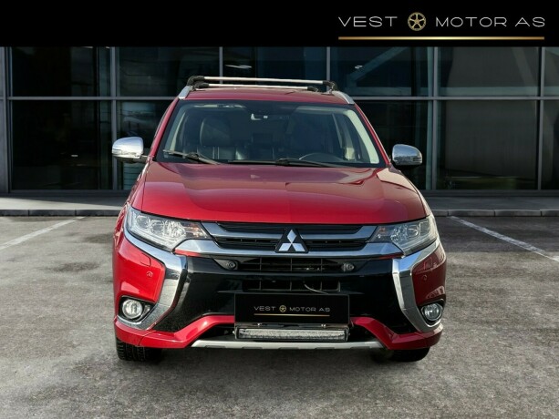 mitsubishi-outlander-elektrisitetbensin-2016-big-1