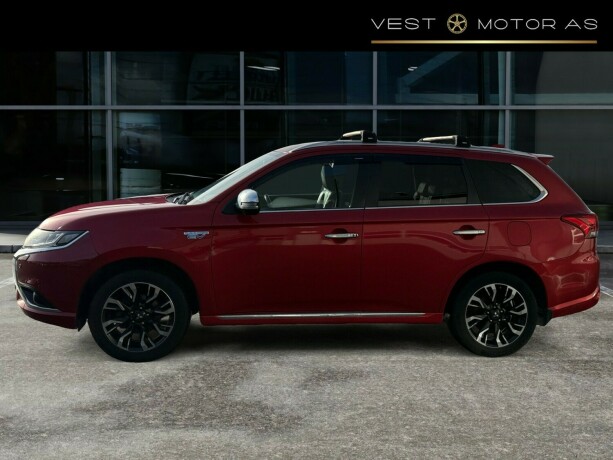 mitsubishi-outlander-elektrisitetbensin-2016-big-3