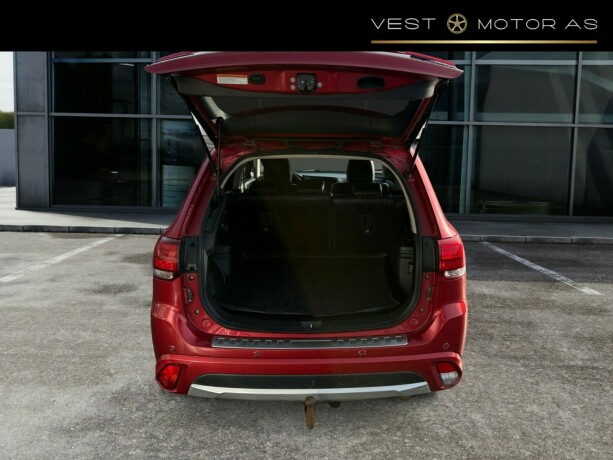 mitsubishi-outlander-elektrisitetbensin-2016-big-6