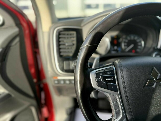 mitsubishi-outlander-elektrisitetbensin-2016-big-14