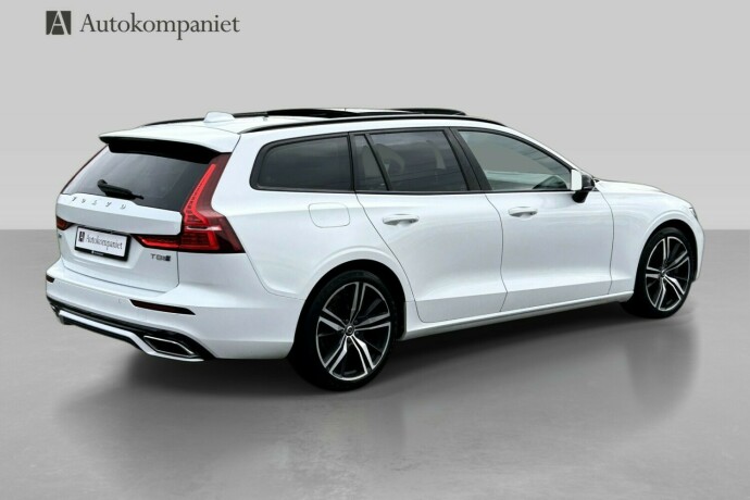 volvo-v60-plug-in-petrol-2019-big-5