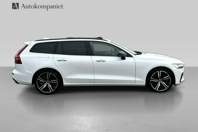 volvo-v60-plug-in-petrol-2019-big-4