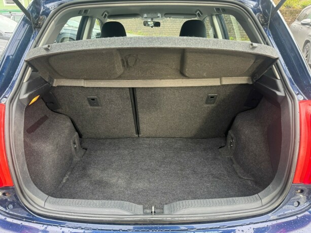 toyota-auris-diesel-2009-big-16