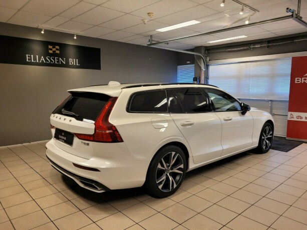 volvo-v60-elektrisitetbensin-2020-big-3
