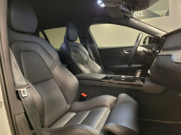 volvo-v60-elektrisitetbensin-2020-big-14