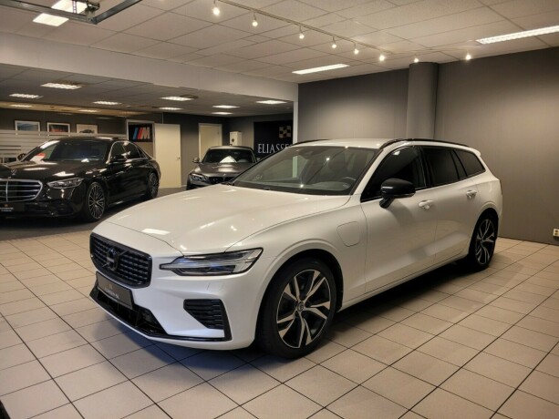 volvo-v60-elektrisitetbensin-2020-big-7