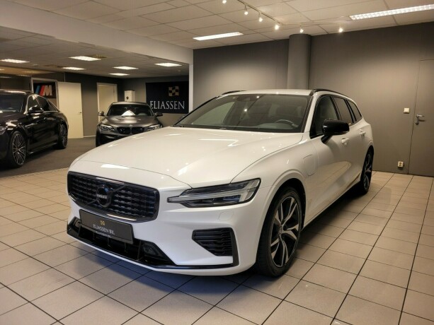 volvo-v60-elektrisitetbensin-2020-big-8