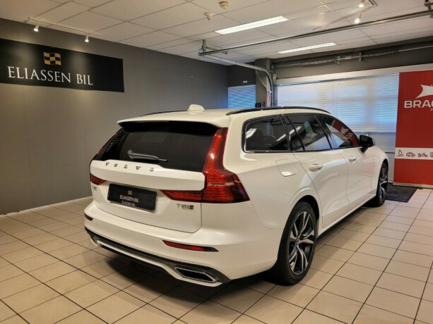 volvo-v60-elektrisitetbensin-2020-big-4