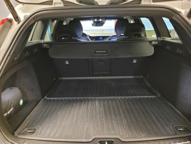 volvo-v60-elektrisitetbensin-2020-big-20
