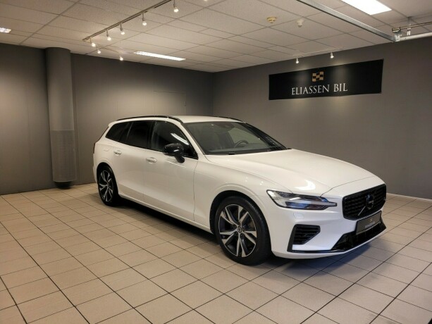 volvo-v60-elektrisitetbensin-2020-big-0