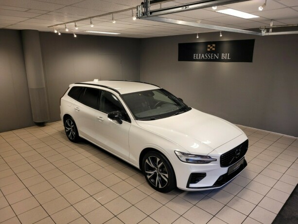 volvo-v60-elektrisitetbensin-2020-big-1