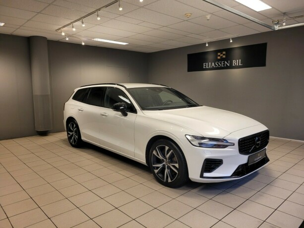 volvo-v60-elektrisitetbensin-2020-big-12