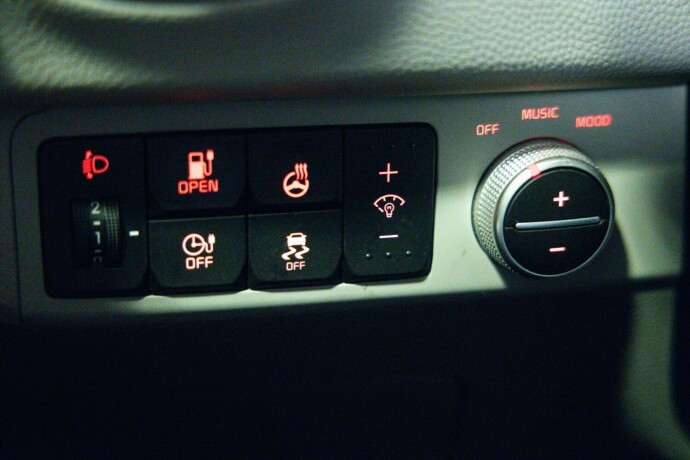 kia-soul-elektrisitet-2016-big-17
