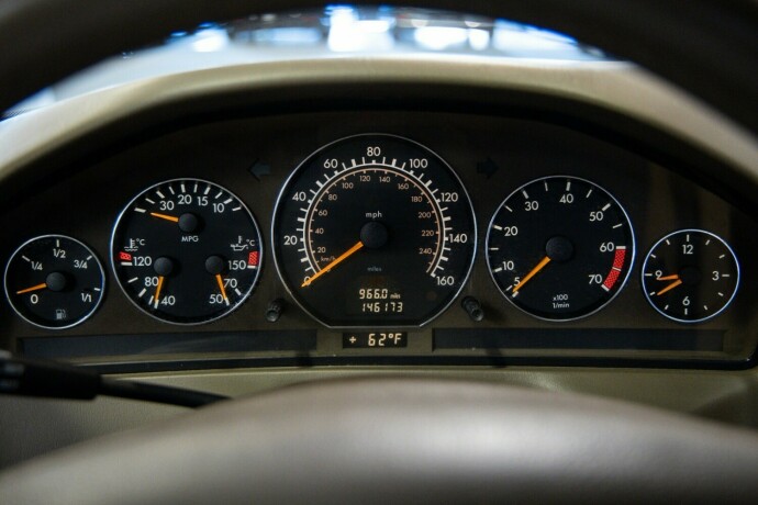 mercedes-benz-sl-bensin-2002-big-9