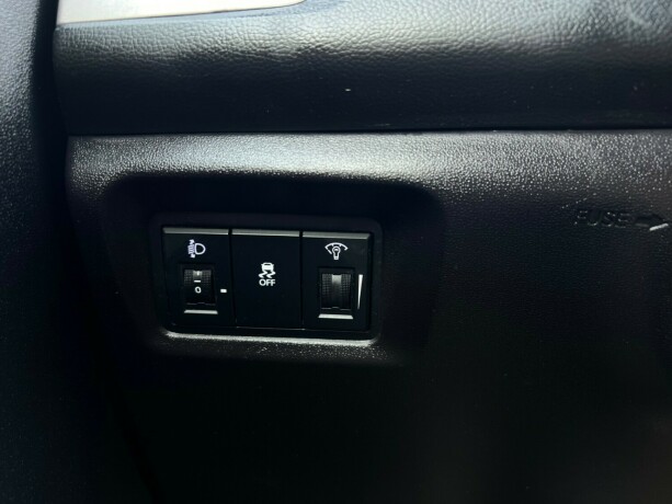 hyundai-i20-bensin-2012-big-20