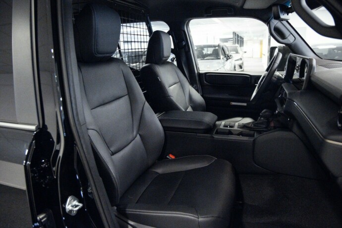 toyota-land-cruiser-diesel-2025-big-9