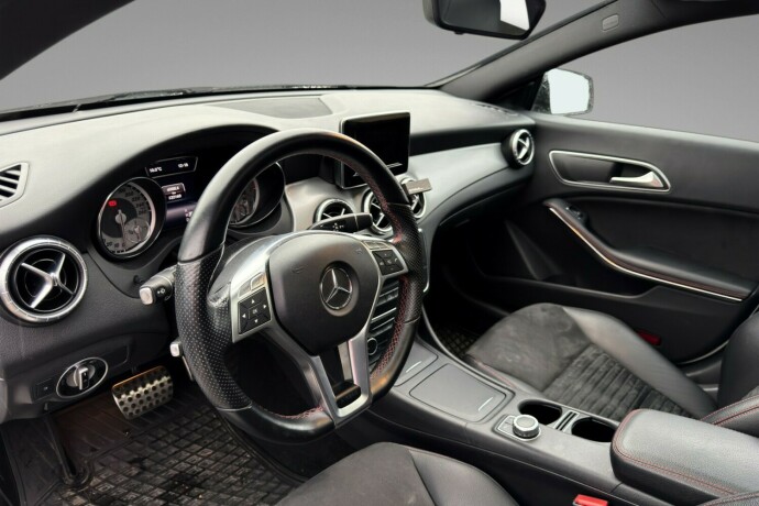 mercedes-benz-cla-bensin-2015-big-10