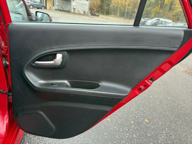 kia-picanto-bensin-2013-big-26