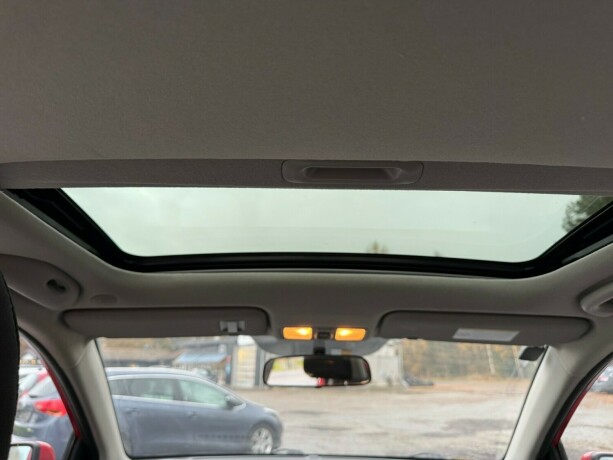 kia-picanto-bensin-2013-big-23