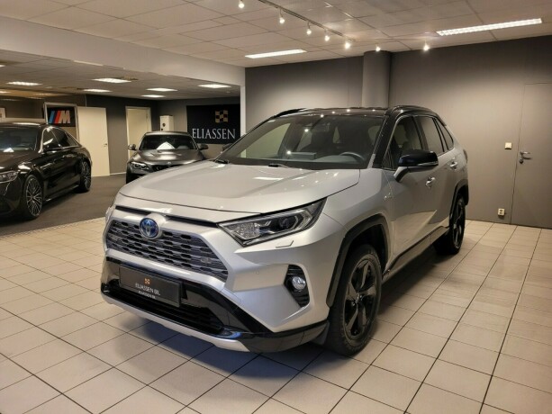 toyota-rav4-elektrisitetbensin-2019-big-9
