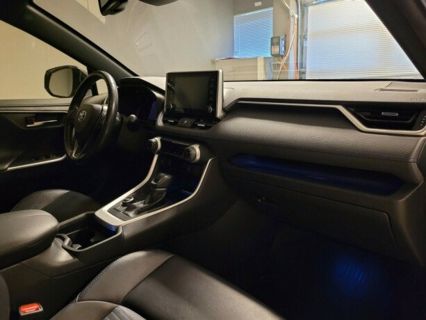 toyota-rav4-elektrisitetbensin-2019-big-15