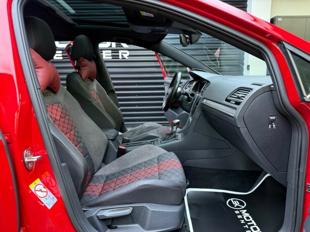 volkswagen-golf-bensin-2020-big-34