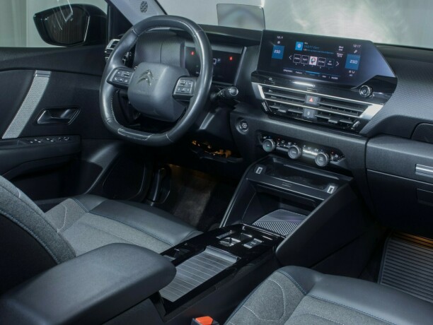 citroen-c4-bensin-2021-big-19
