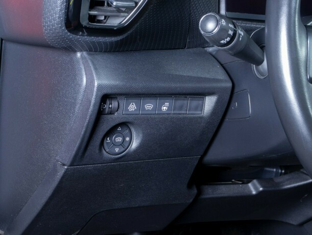 citroen-c4-bensin-2021-big-23