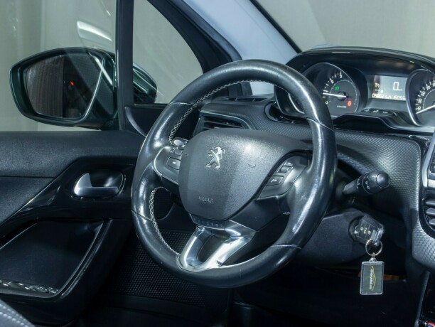 peugeot-208-bensin-2018-big-16