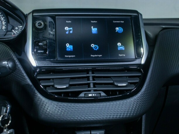 peugeot-208-bensin-2018-big-31