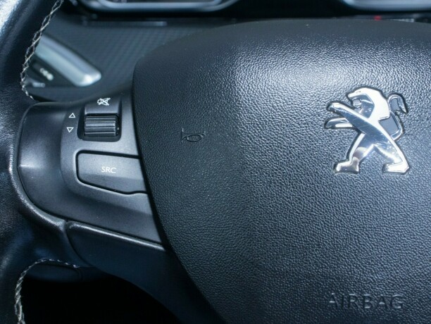 peugeot-208-bensin-2018-big-25