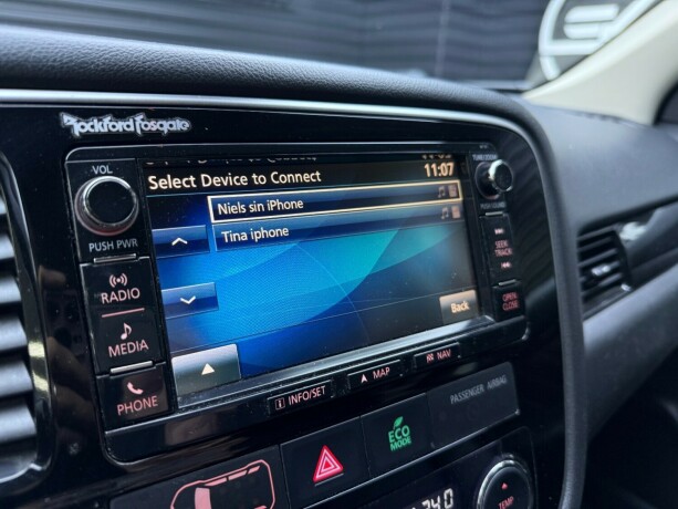 mitsubishi-outlander-elektrisitetbensin-2016-big-19