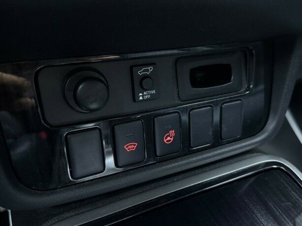 mitsubishi-outlander-elektrisitetbensin-2016-big-24