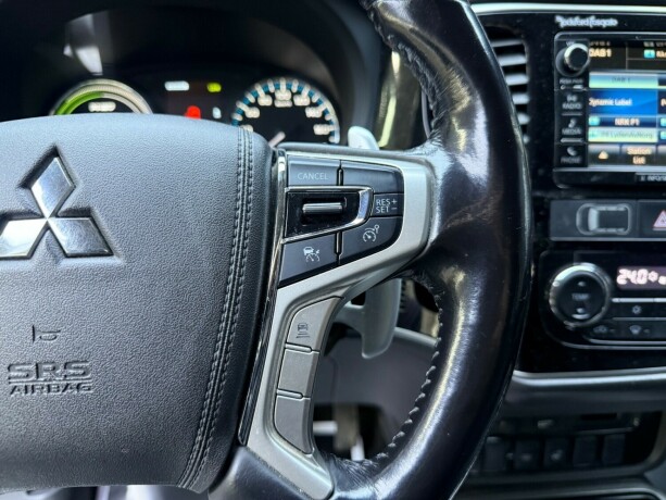 mitsubishi-outlander-elektrisitetbensin-2016-big-13