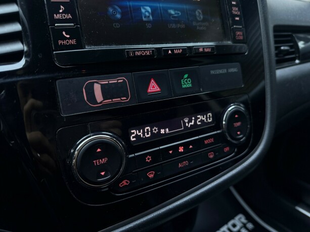 mitsubishi-outlander-elektrisitetbensin-2016-big-23