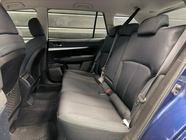 subaru-legacy-diesel-2010-big-17