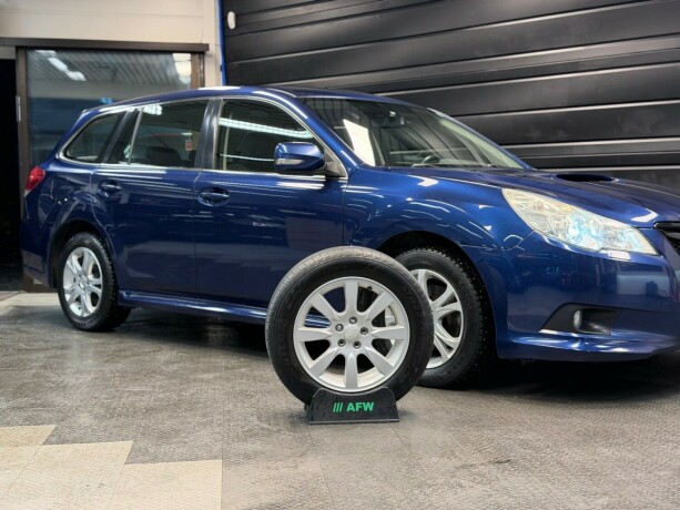 subaru-legacy-diesel-2010-big-24