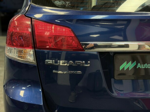 subaru-legacy-diesel-2010-big-25