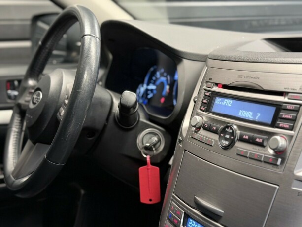 subaru-legacy-diesel-2010-big-14