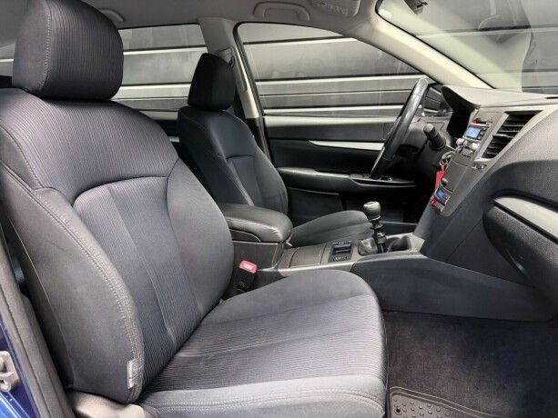 subaru-legacy-diesel-2010-big-16