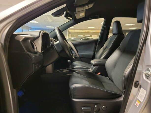 toyota-rav4-elektrisitetbensin-2017-big-21