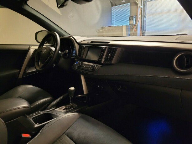 toyota-rav4-elektrisitetbensin-2017-big-14