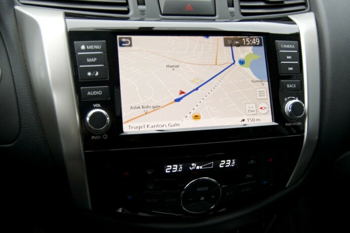 nissan-navara-diesel-2020-big-21