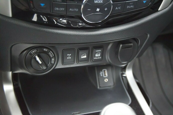 nissan-navara-diesel-2020-big-27