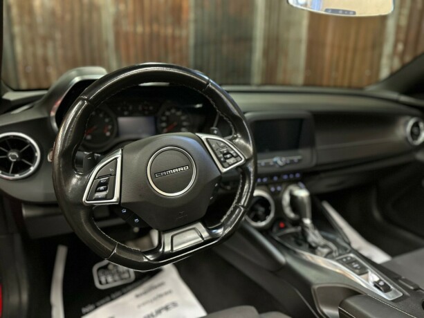 chevrolet-camaro-bensin-2018-big-23