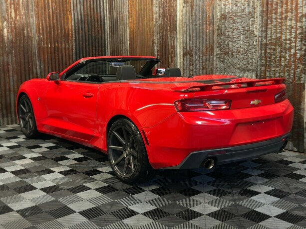 chevrolet-camaro-bensin-2018-big-11